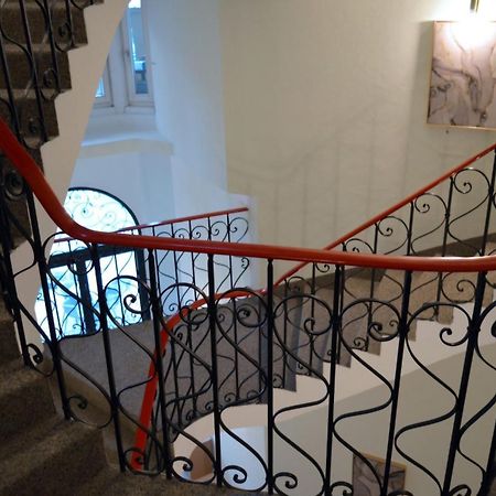 Cafe Zentral, Zimmer Mit Fruehstueck Kotschach-Mauthen Exterior foto