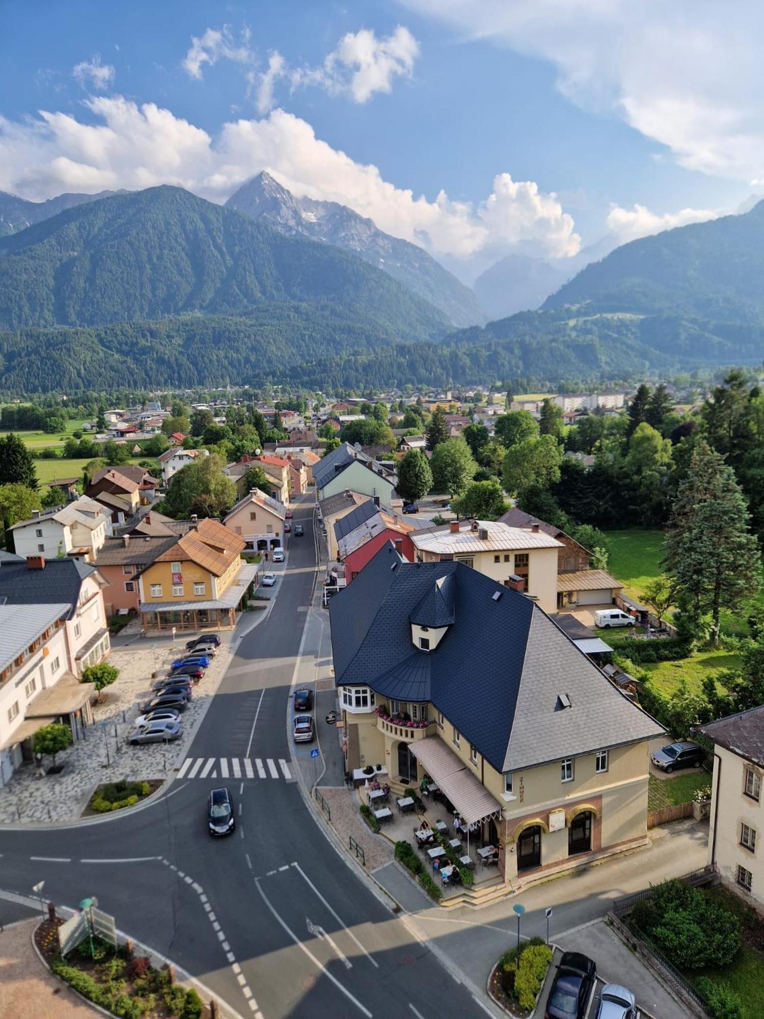 Cafe Zentral, Zimmer Mit Fruehstueck Kotschach-Mauthen Exterior foto